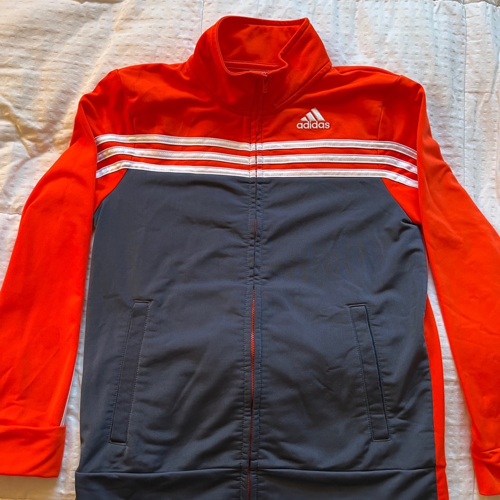 Zip front hoodie Adidas like new worn once boys